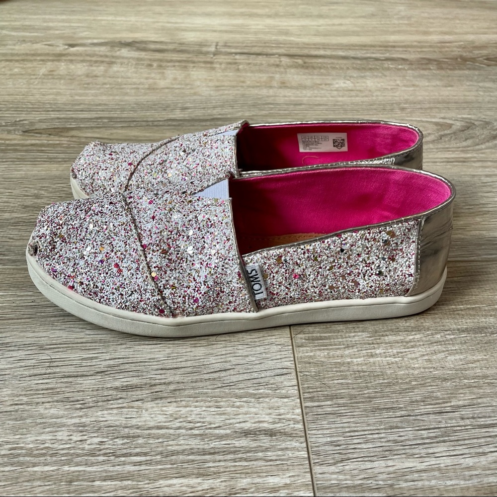 Toms Shoes Glitter Pink and White Slip On Flats Women’s 6 Youth 4